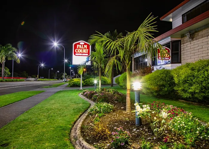 Bks Palm Court Motor Lodge