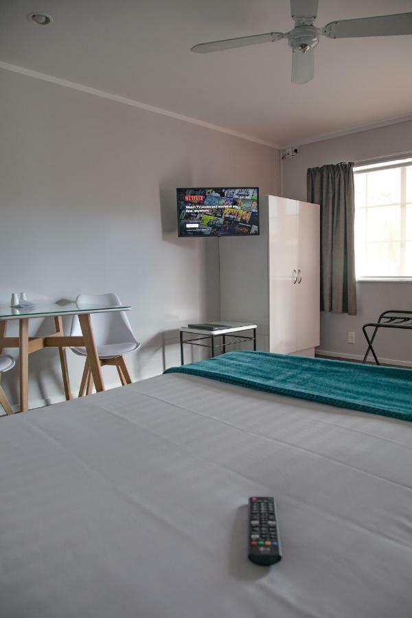 Bks Palm Court Motor 4*